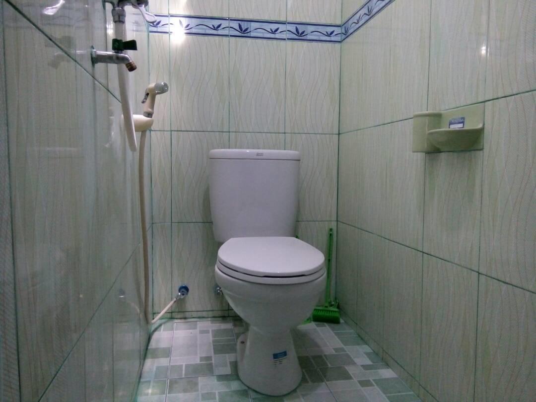 Rembulan Guest House Jombang Екстериор снимка